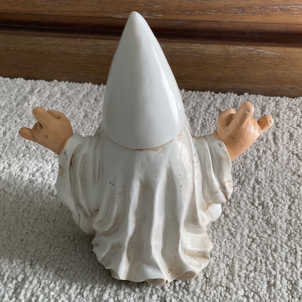 Rock On Gnome Figurine - White and Pink - Picture 2 of 2